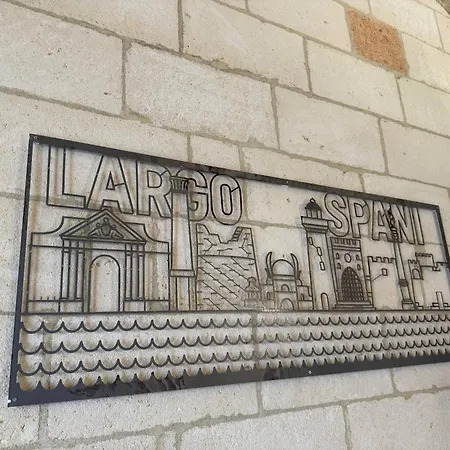 Largo Spani 17