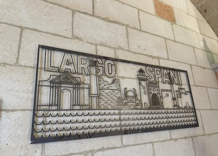 Largo Spani 17